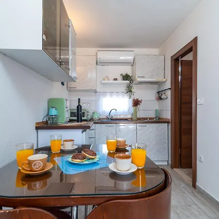 Apartment Donadina-dalmatian Heritage House *