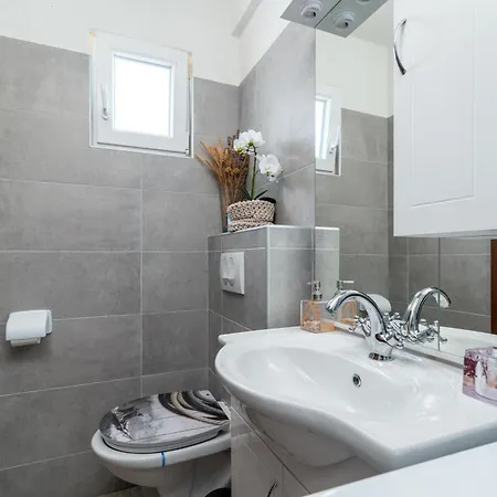 Apartment Donadina-dalmatian Heritage House Trogir