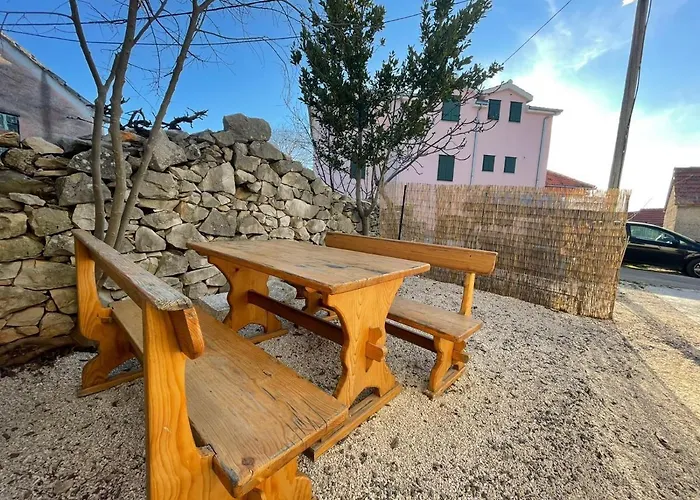 Donadina-dalmatian Heritage House Trogir