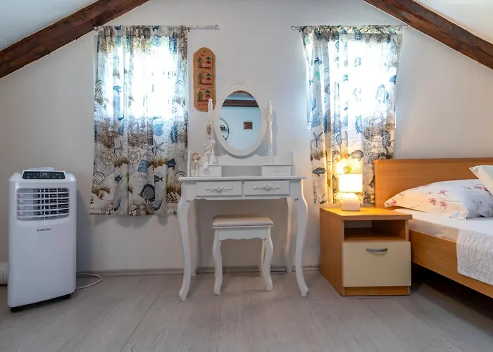 Donadina-dalmatian Heritage House Daire *