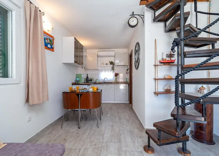 Donadina-dalmatian Heritage House Daire *